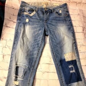 Vintage America Patched Boyfriend Jeans 4/27